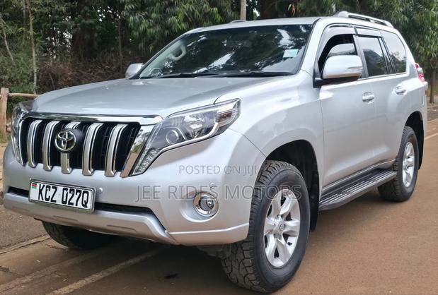 Toyota Land Cruiser Prado 2012 Silver