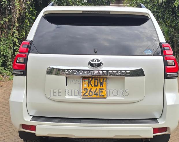 Toyota Land Cruiser Prado 2018 Pearl
