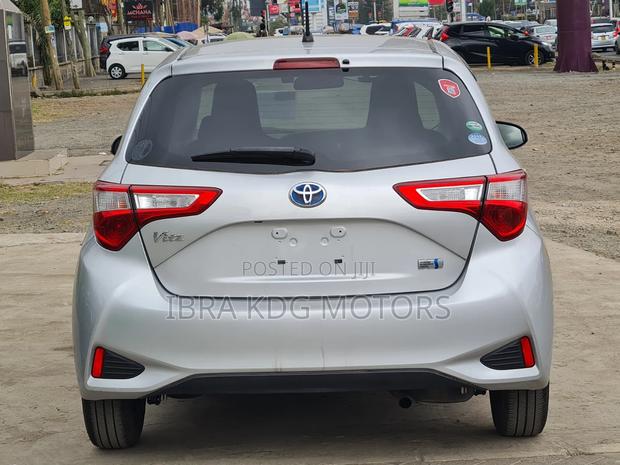 Toyota Vitz 2019 Silver