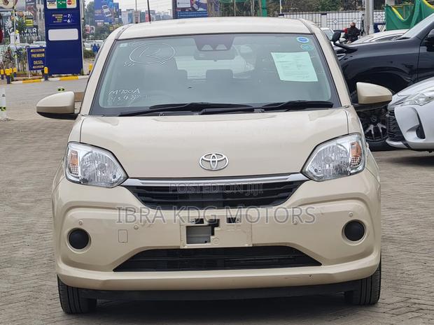 Toyota Passo 2019 Beige