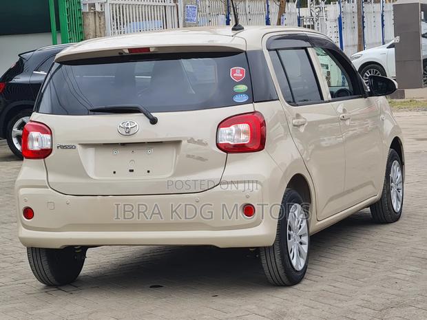 Toyota Passo 2019 Beige