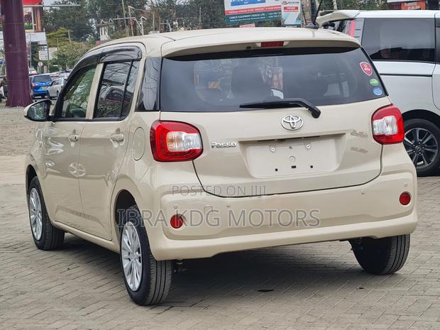 Toyota Passo 2019 Beige