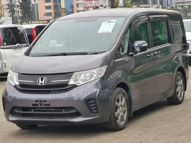 Honda Stepwgn 2019 Gray