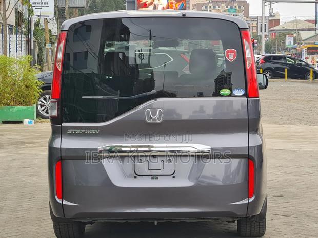 Honda Stepwgn 2019 Gray
