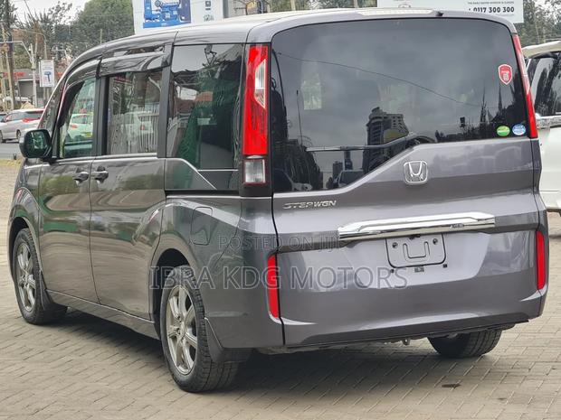 Honda Stepwgn 2019 Gray