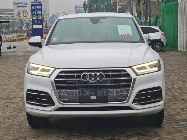 Audi Q5 2.0T Premium AWD quattro 2019 White