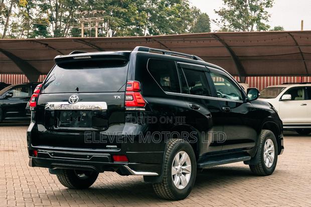 Toyota Land Cruiser Prado 2021 Black