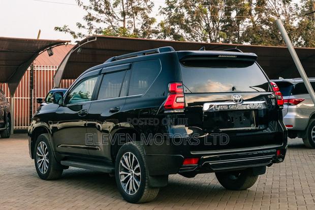 Toyota Land Cruiser Prado 2021 Black