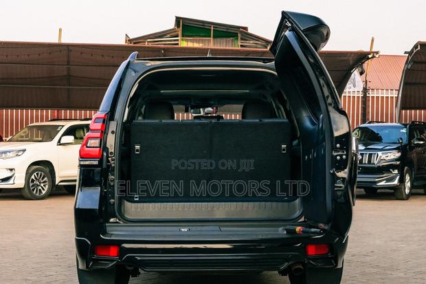 Toyota Land Cruiser Prado 2021 Black