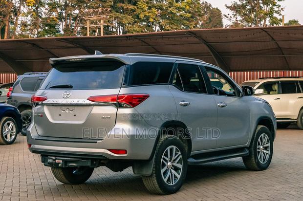 Toyota Fortuner 2020 Silver