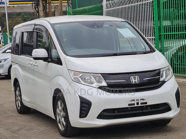 Honda Stepwgn 2019 White