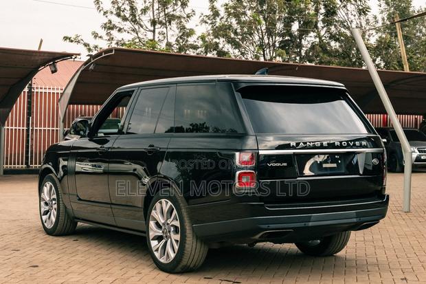 Land Rover Range Rover Vogue 2019 Black