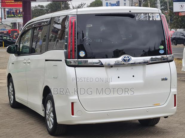 Toyota Noah 2019