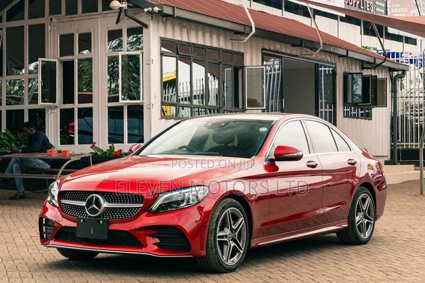 Mercedes-Benz C200 2019 Red