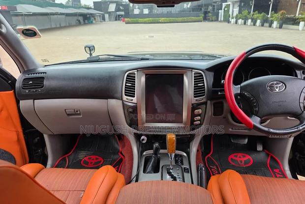 Toyota Land Cruiser 2007 Black