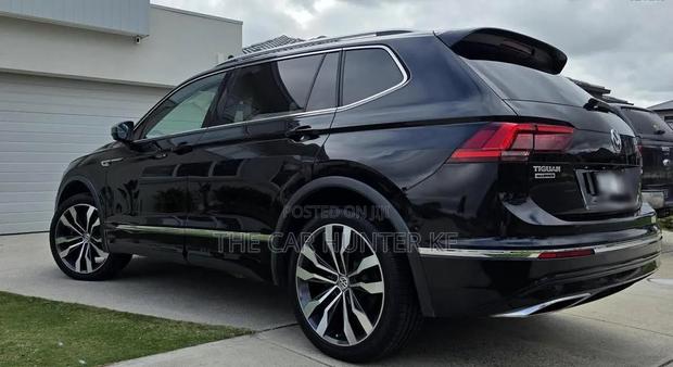 Volkswagen Tiguan 2020 Black