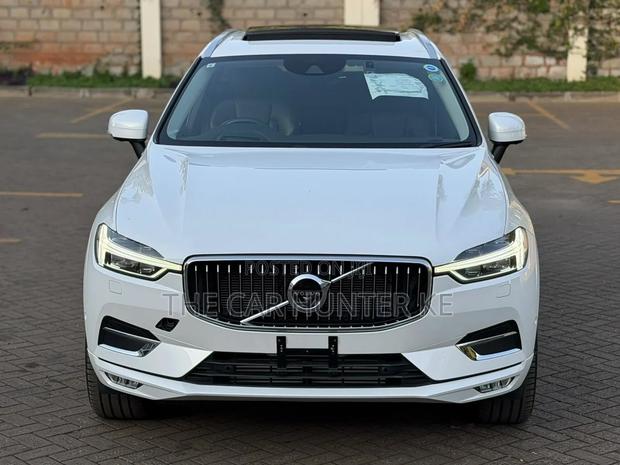 Volvo XC60 T5 Inscription AWD 2019 Pearl