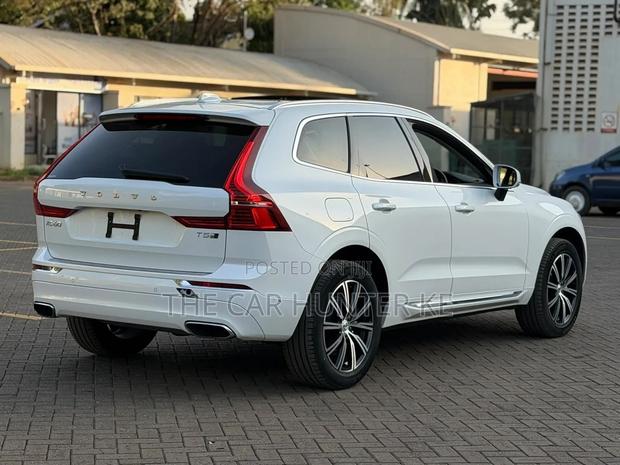 Volvo XC60 T5 Inscription AWD 2019 Pearl