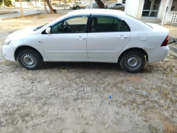 Toyota Corolla 2006 White