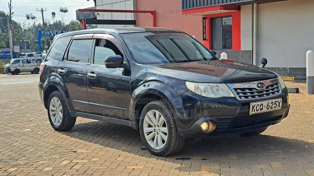 Subaru Forester 2012 Black