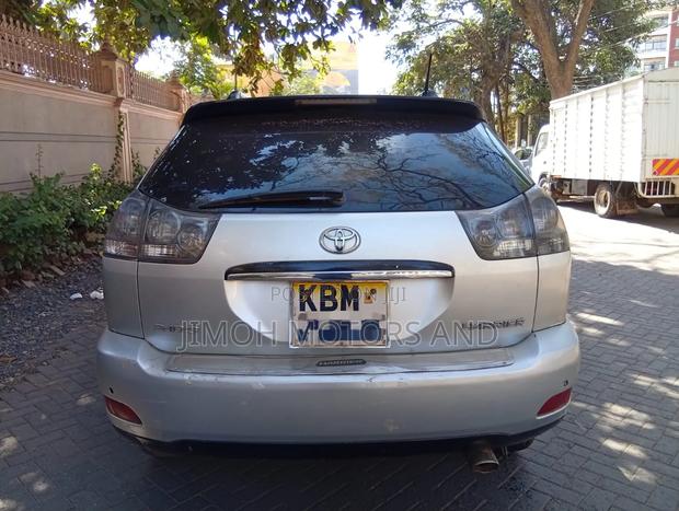 Toyota Harrier 2004 Silver