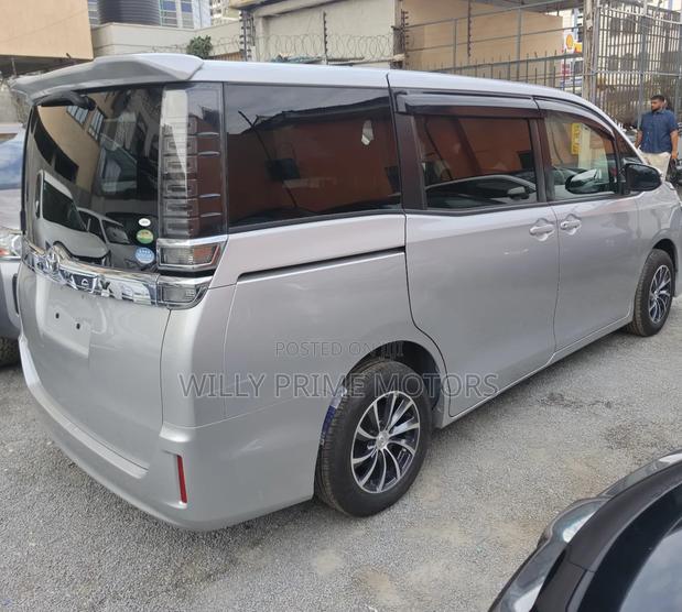 Toyota Voxy ZS 2WD 8-Seater 2019 Silver