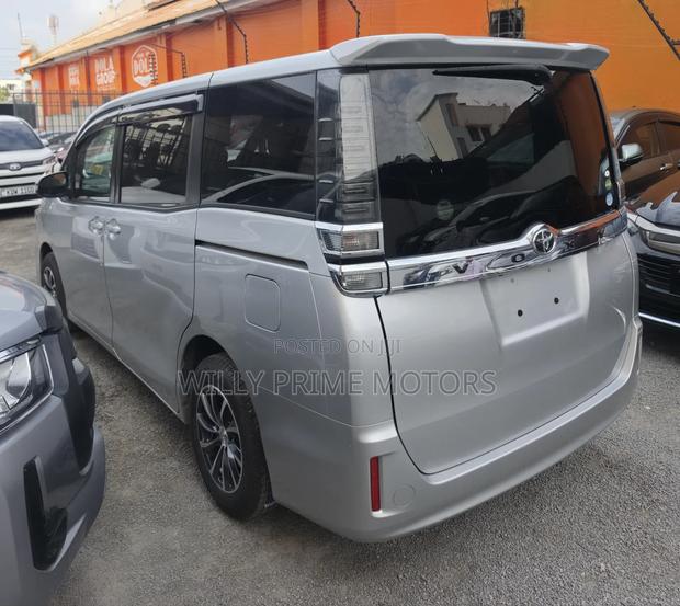 Toyota Voxy ZS 2WD 8-Seater 2019 Silver