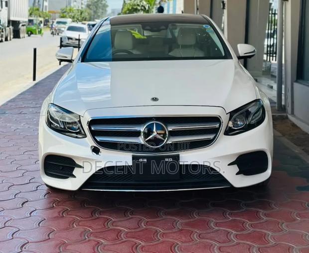 Mercedes-Benz E200 2021 White