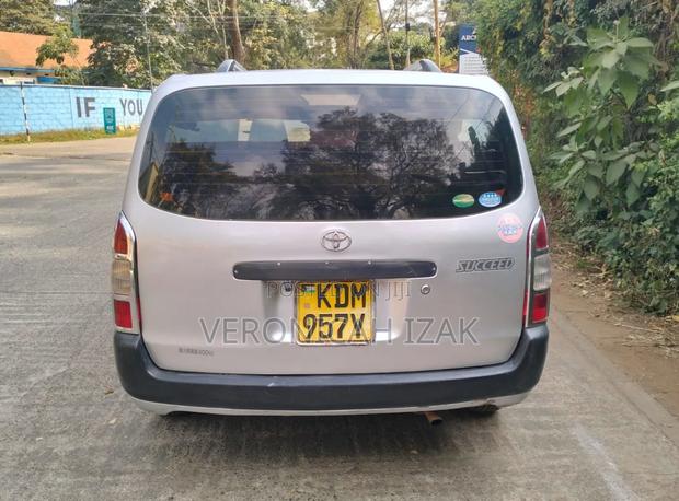 Toyota Probox 2017 Silver