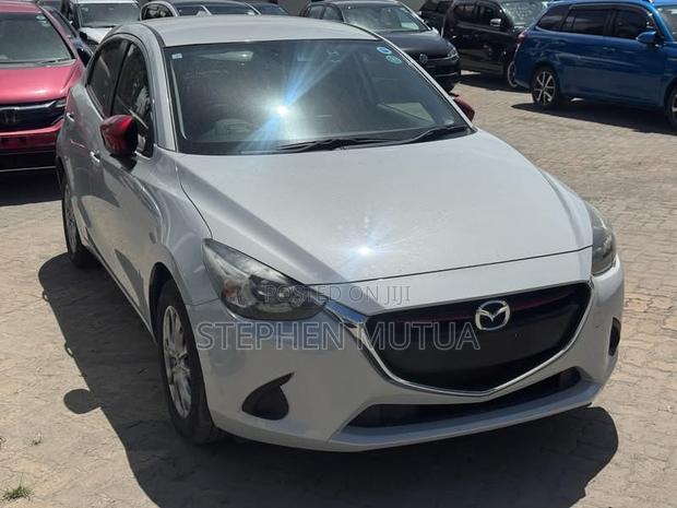Mazda Demio 2019 White