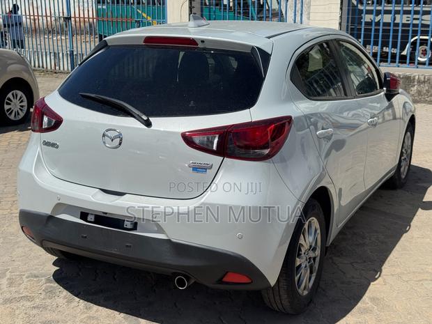 Mazda Demio 2019 White