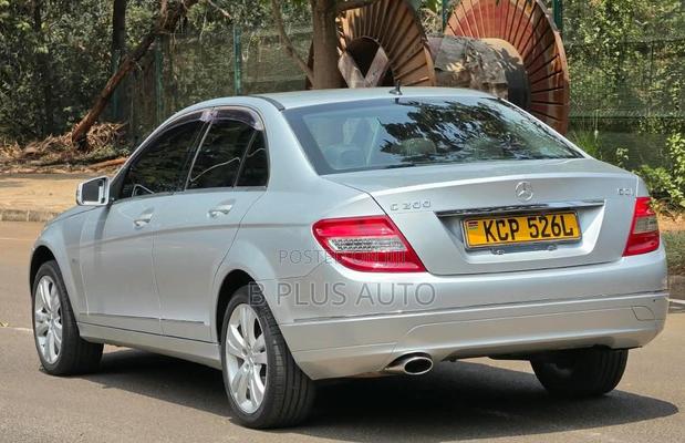 Mercedes-Benz C200 2010 Silver