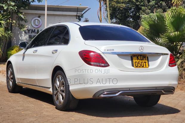 Mercedes-Benz C200 2016 White