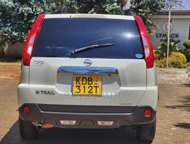 Nissan X-Trail 2013 White