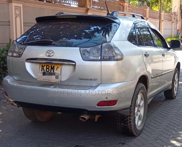 Toyota Harrier 2004 Silver