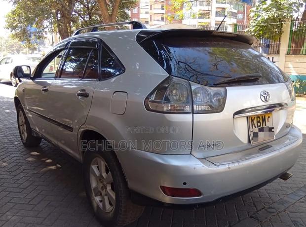 Toyota Harrier 2004 Silver