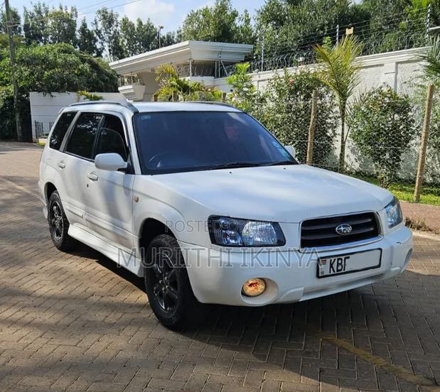 Subaru Forester 2000 White
