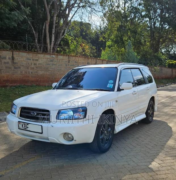Subaru Forester 2000 White