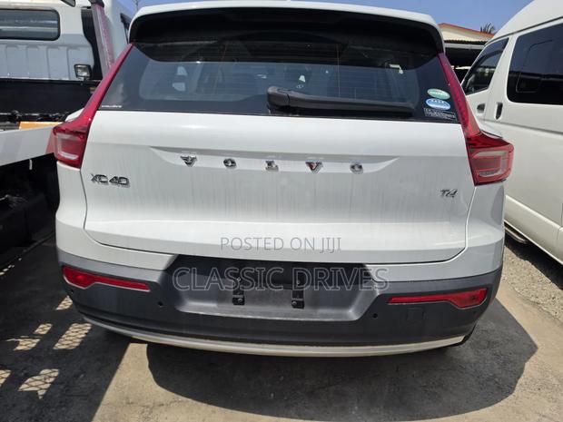 Volvo XC40 2019 White