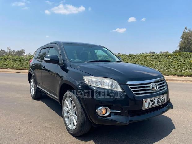 Toyota Vanguard 2012 Black