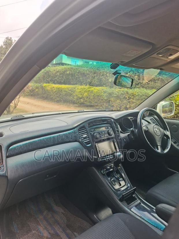 Toyota Kluger 2006 Silver