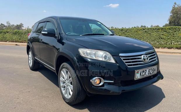 Toyota Vanguard 2012 Black