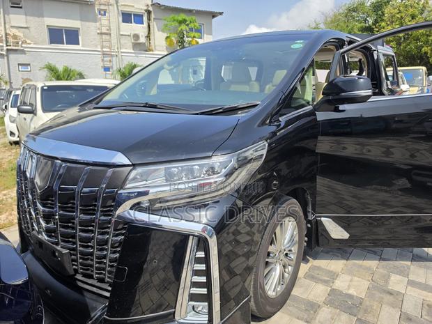 Toyota Alphard 2019 Black