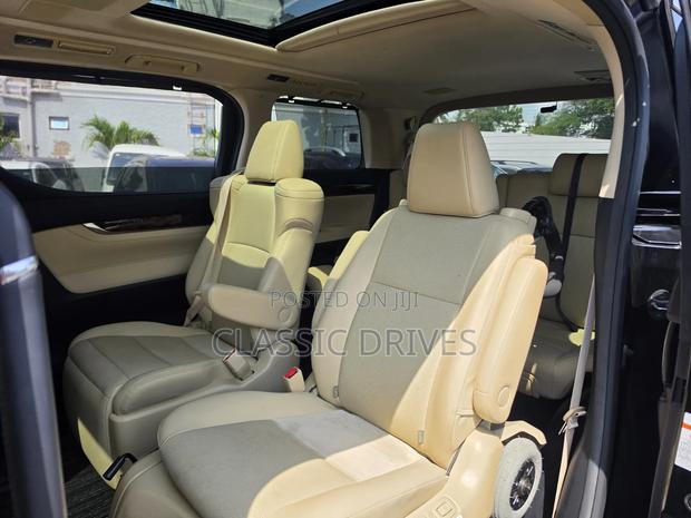 Toyota Alphard 2019 Black