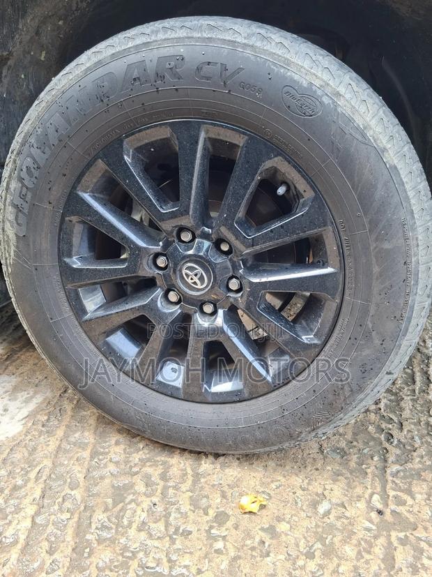 Toyota Land Cruiser Prado 2014 Black