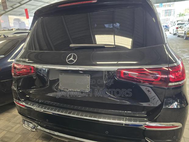 Mercedes-Benz VS680L Maybach 2021 Black