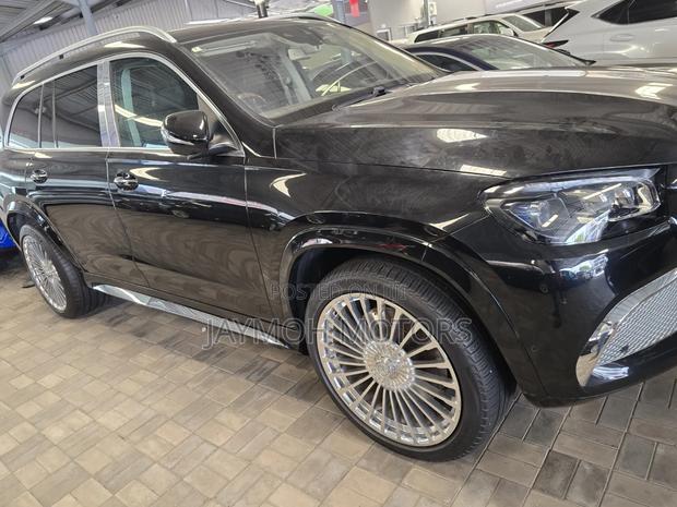 Mercedes-Benz VS680L Maybach 2021 Black