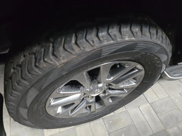 Toyota Land Cruiser Prado 2021 Gray