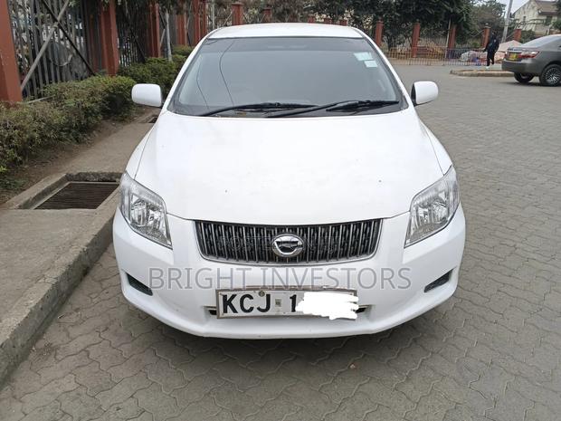 Toyota Corolla Fielder 2009 White