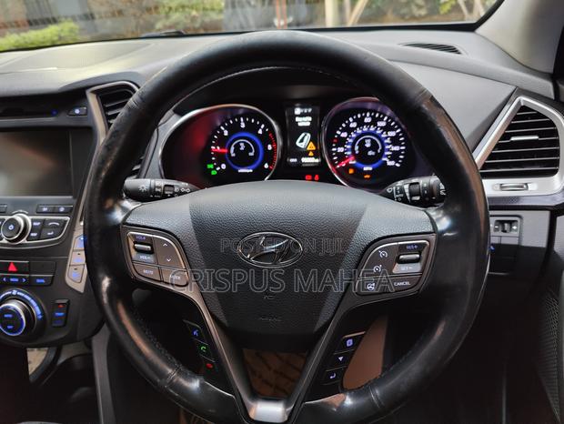 Hyundai Santa Fe SE AWD 2016 Blue